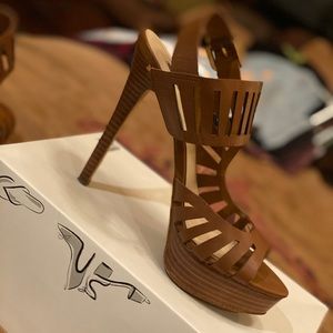 Guess heels